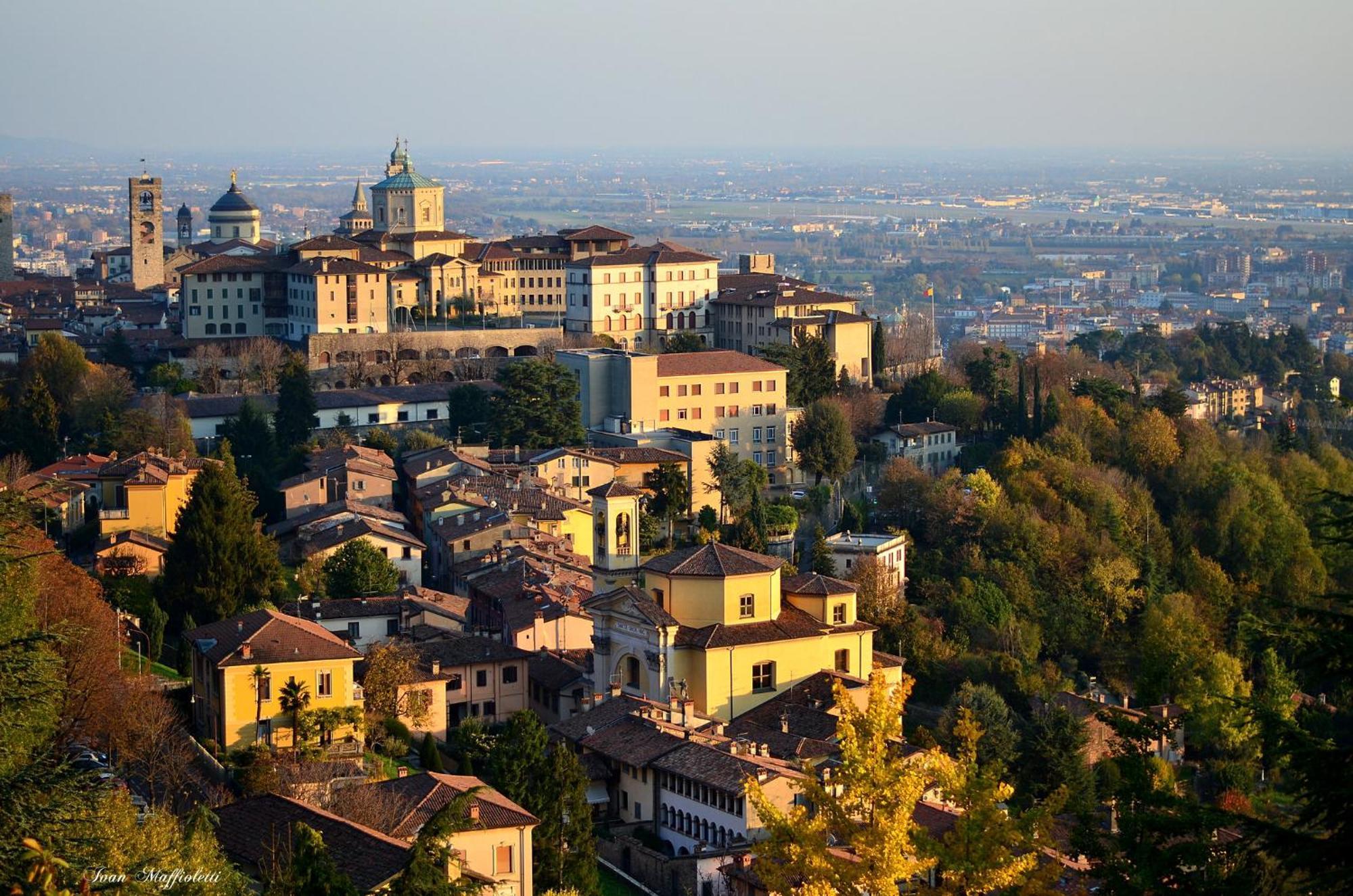 Apartamento La Torta Di Mele Bérgamo Exterior foto